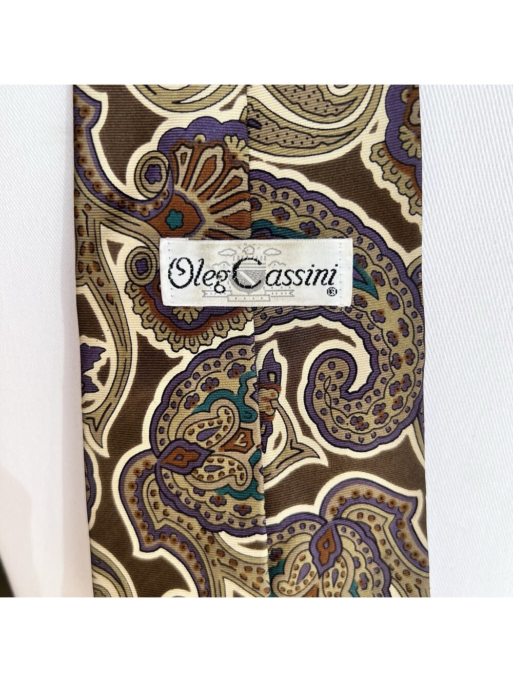 Oleg Cassini Necktie 57x4 Brown Purple Paisley 100% Silk Designer Luxury Tie